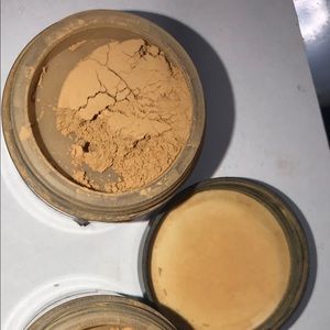 ‼️TWO BOBBI BROWN MINERAL MAKEUP‼️